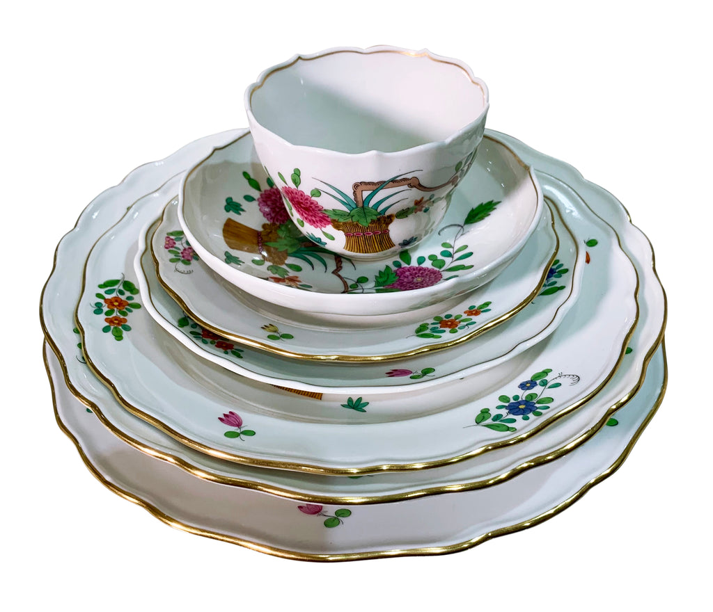 Dinner service for 12 persons, 29 pieces, Meissen, vario…